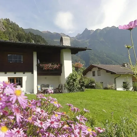 Haus Elfi * Moosburg